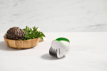 Zyliss Fast Cut Herb Tool With blades showing